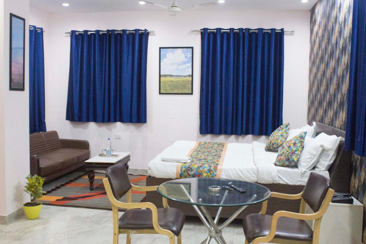 Jsb Hotel Faridabad Exterior foto