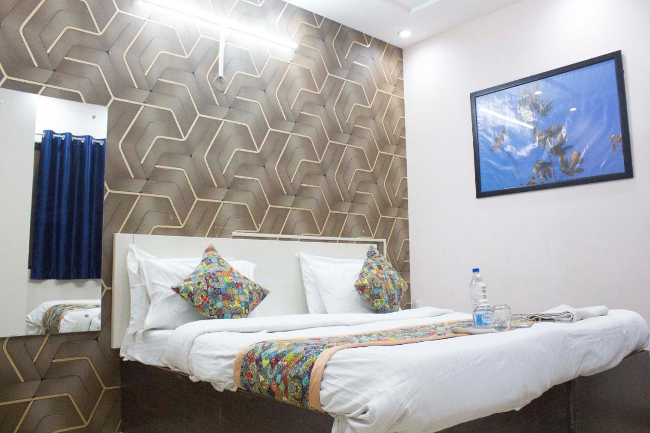 Jsb Hotel Faridabad Exterior foto