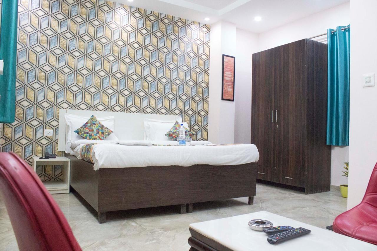 Jsb Hotel Faridabad Exterior foto
