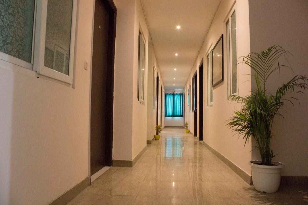 Jsb Hotel Faridabad Exterior foto