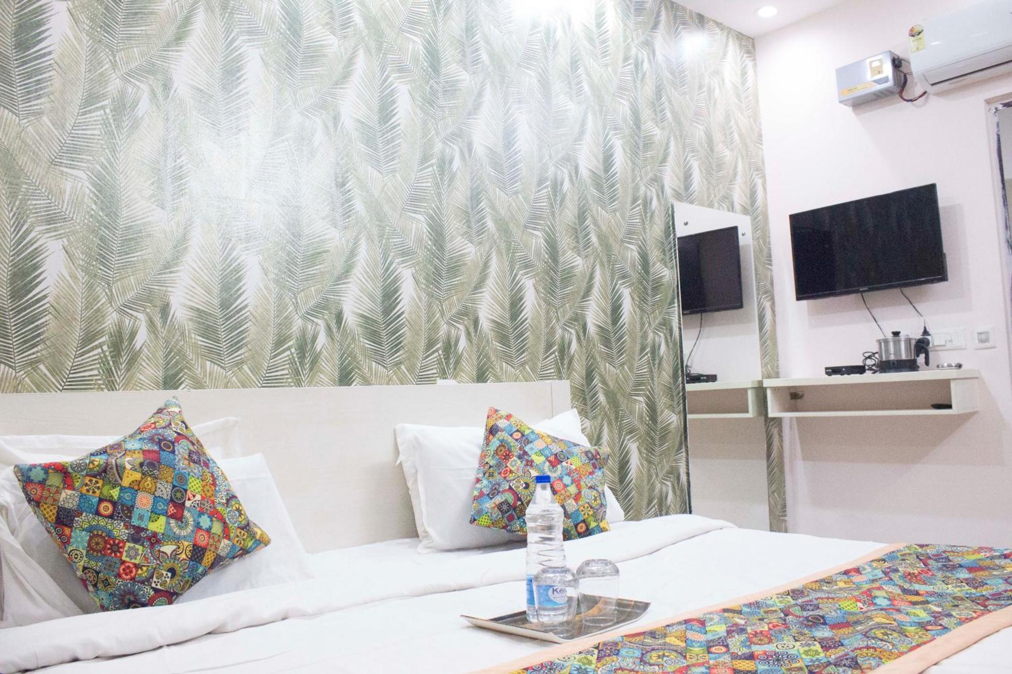 Jsb Hotel Faridabad Exterior foto